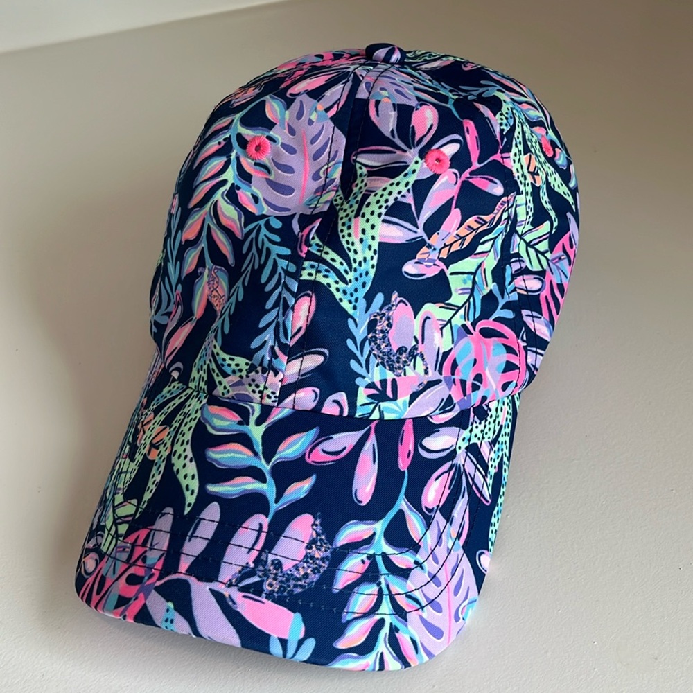 Lilly Pulitzer run around hat
